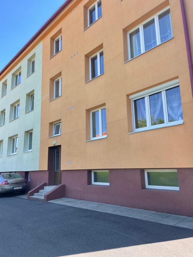 Apartmán V Krátké Kamenicky Senov Exterior foto